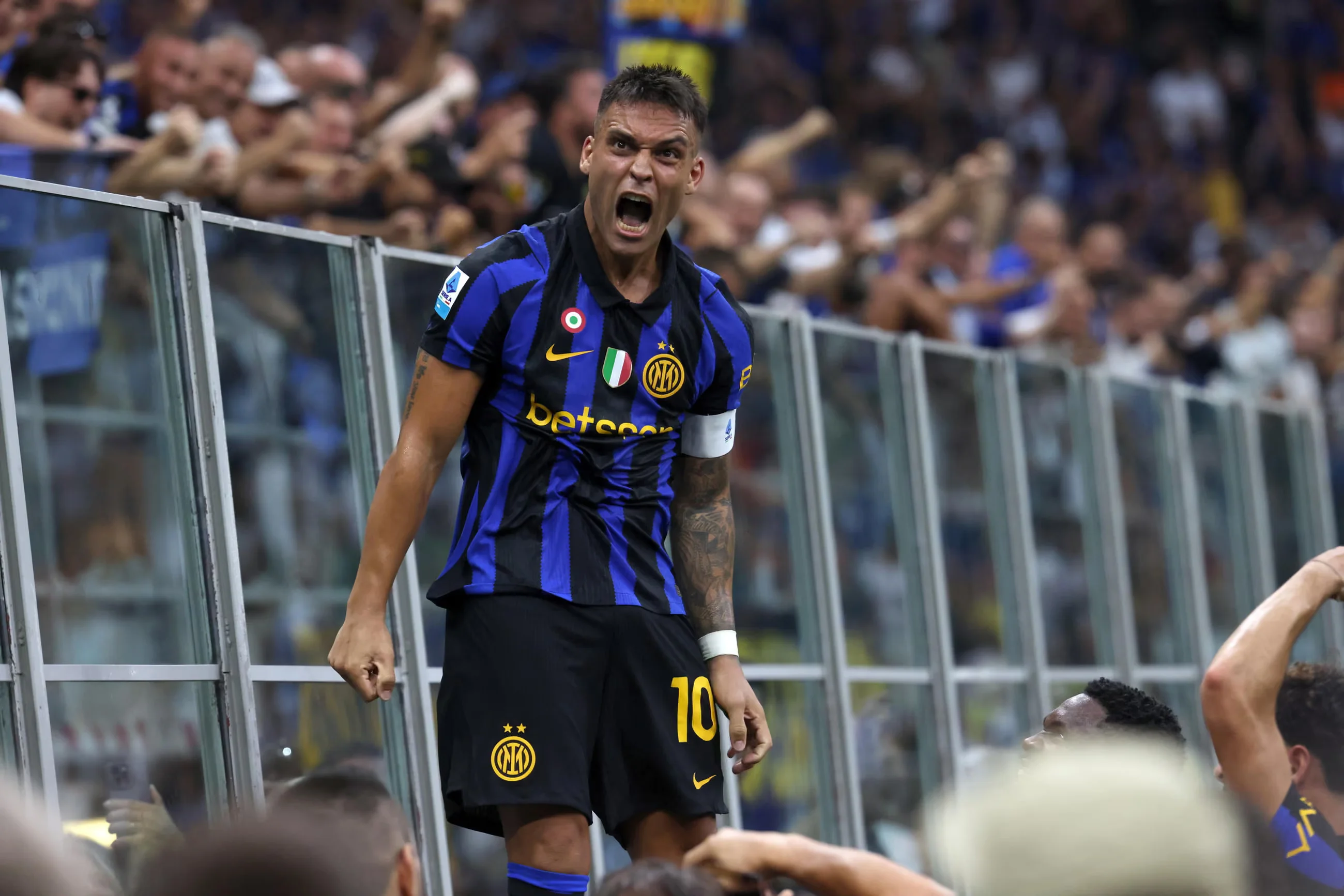 Inter Stage Stunning Comeback to Beat Napoli 3-2