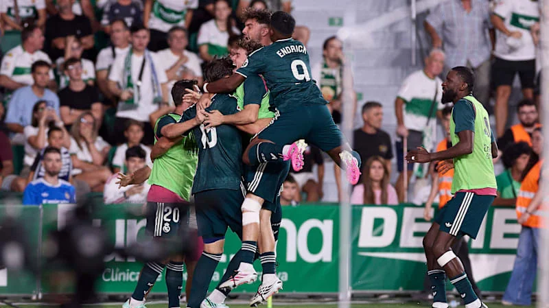 Real Madrid snatch 3–2 win after Elche fight back