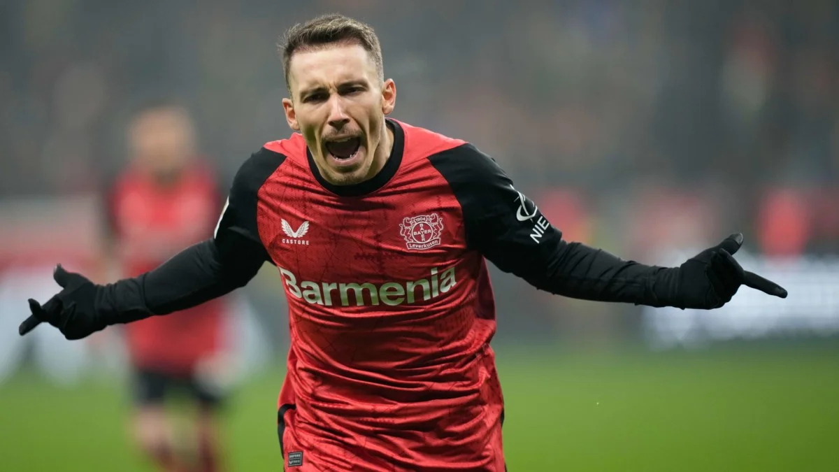 Bayer Leverkusen 1-0 Mainz 05: Grimaldo's stunning freekick sees Leverkusen defeat visitors for seventh consecutive league win