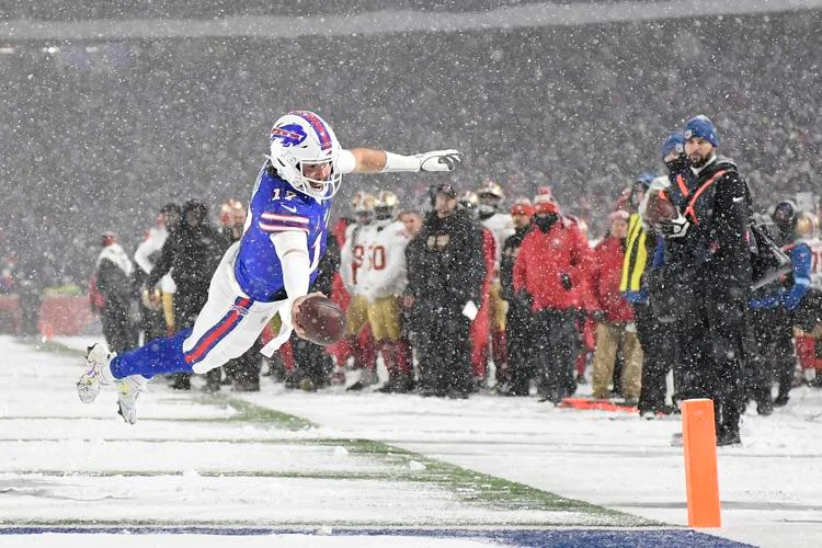 NFL roundup: Josh Allen leads Bills in dominant win over 49ers