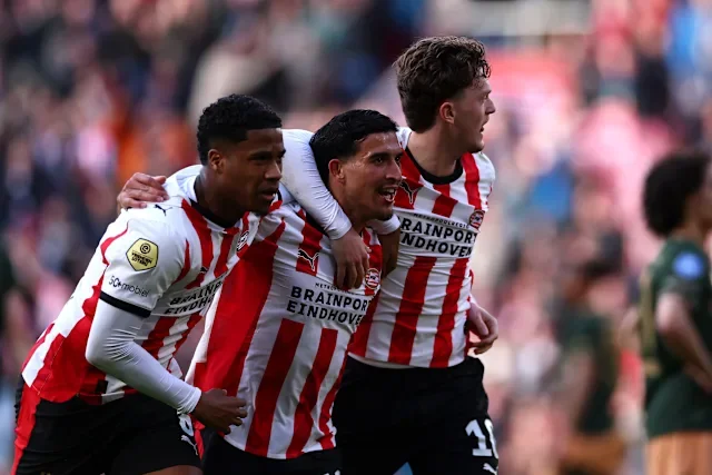 PSV set new Eredivisie record with third straight title win