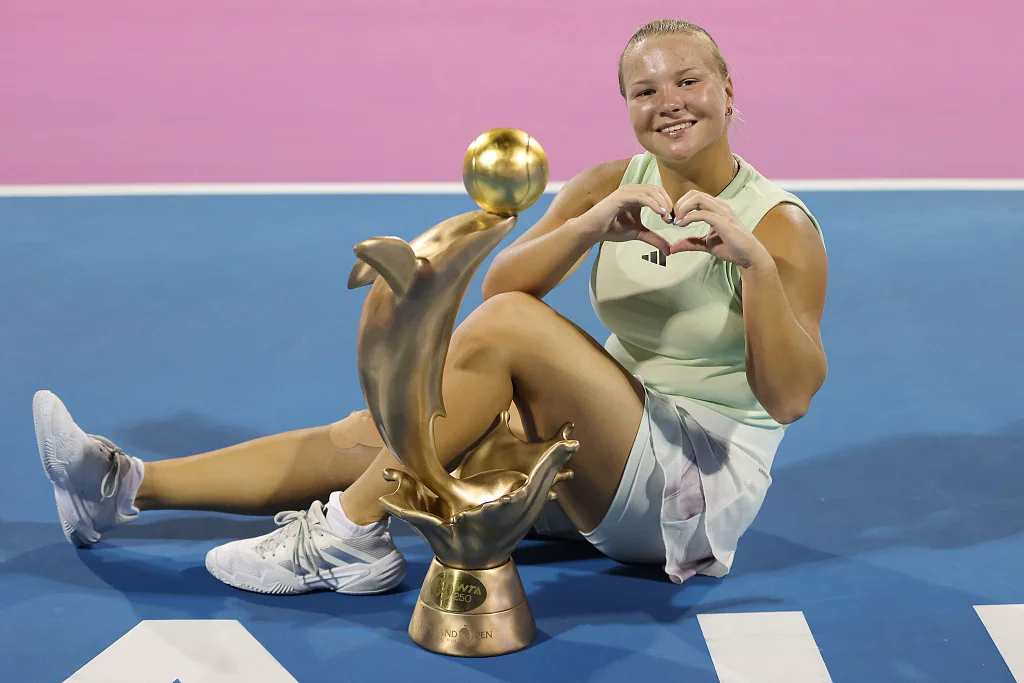 Diana Shnaider defeats Lin Zhu in Thailand for her first WTA title; Jelena Ostapenko claims second WTA title of the year in Austria