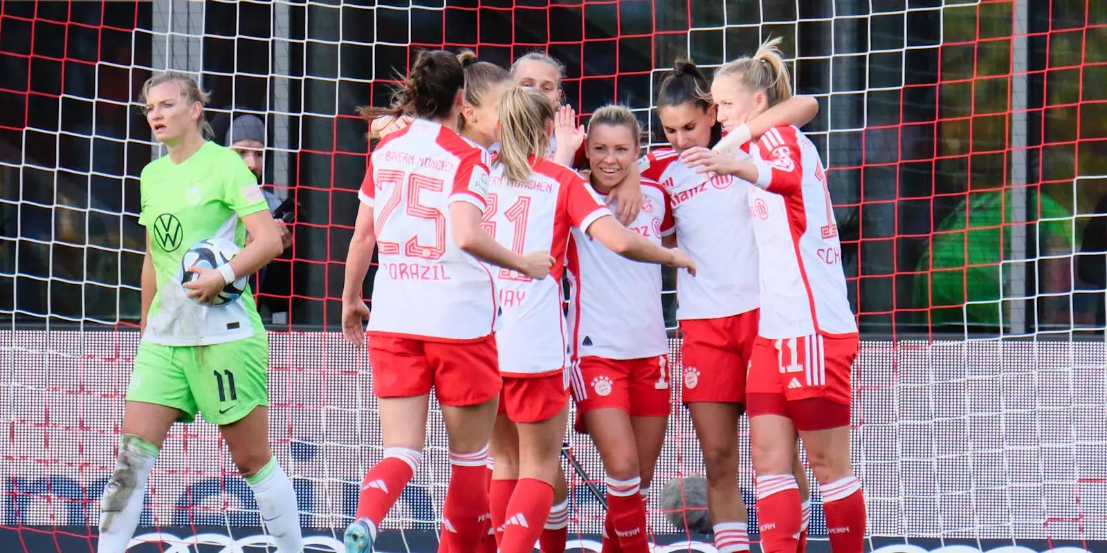 Frauen-Bundesliga: Bayern beat Wolfsburg 2-1 to go top