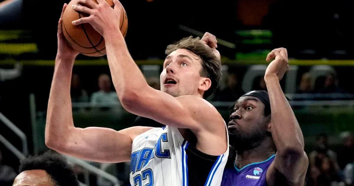 Wagner, Anthony lead Magic to 130-117 victory over Hornets; extends winning streak to seven games