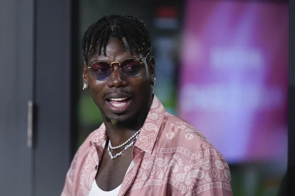 Pogba 'ready to give up money' to remain at Juventus amid exit rumors