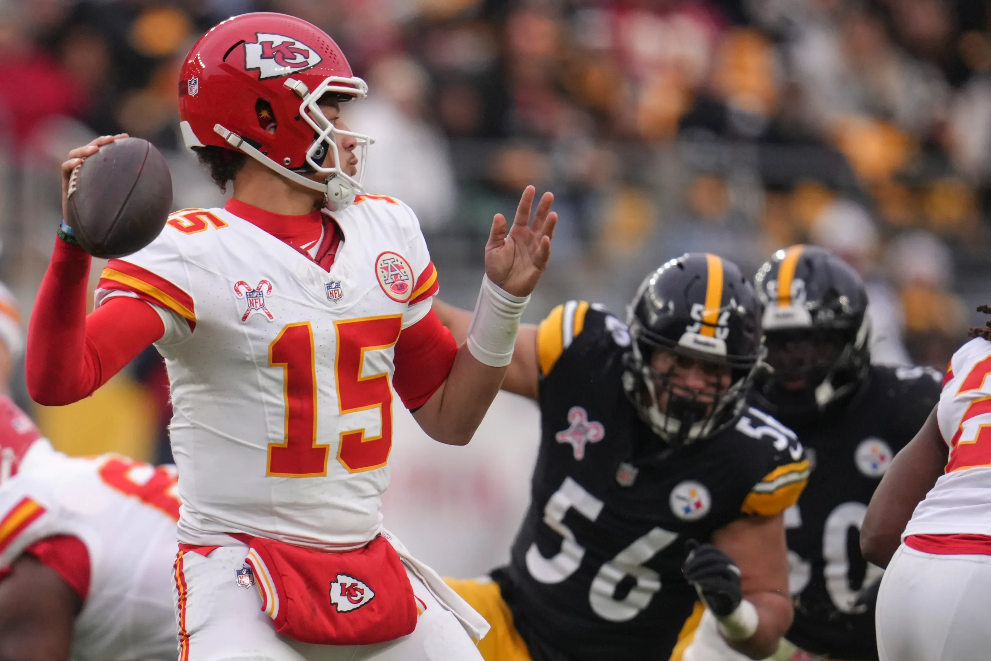 NFL roundup: Chiefs secure top seed with dominant performance, Ravens crush Texans in blowout