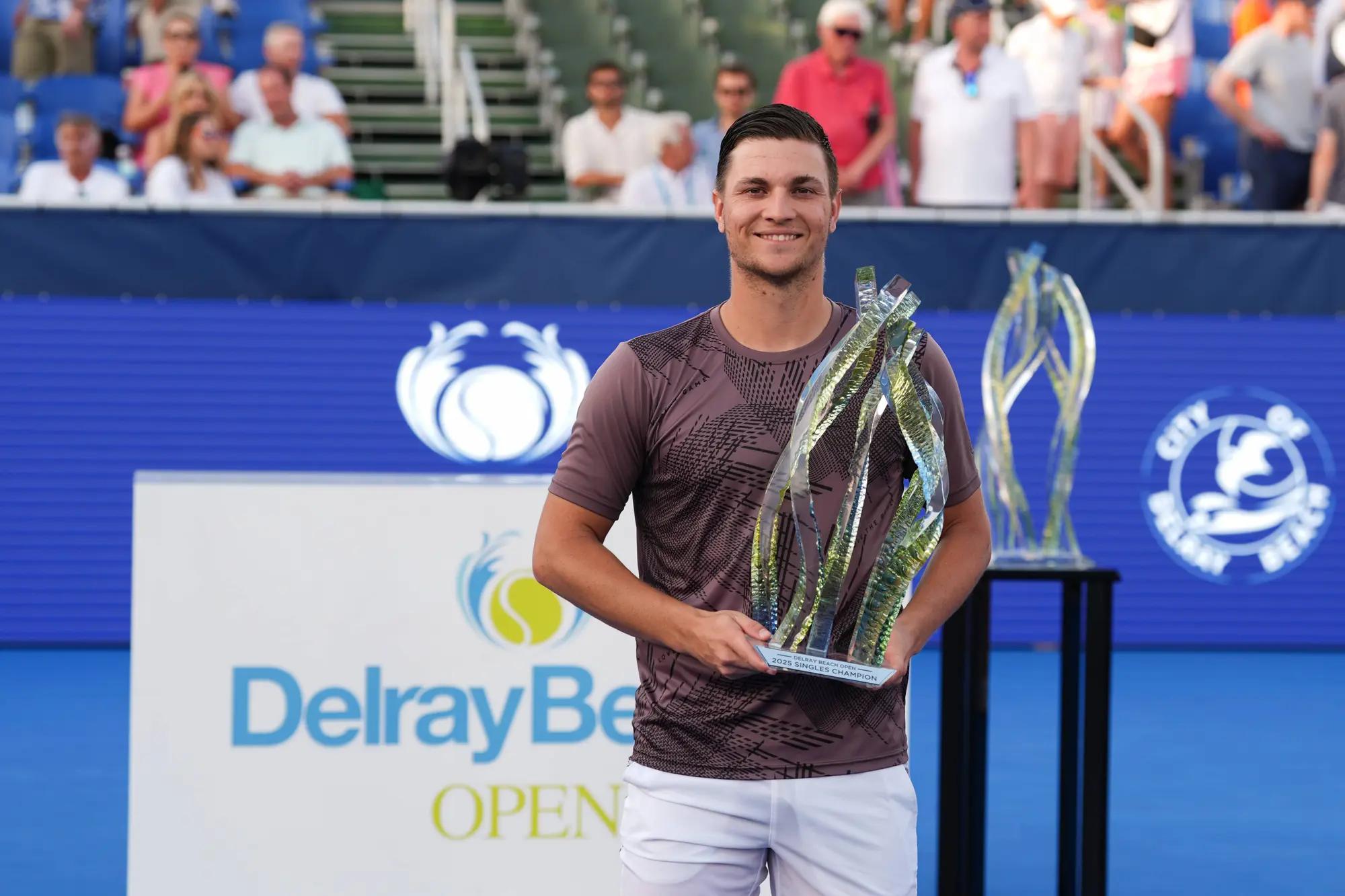 Kecmanovic pulls off stunning comeback to claim Delray Beach title