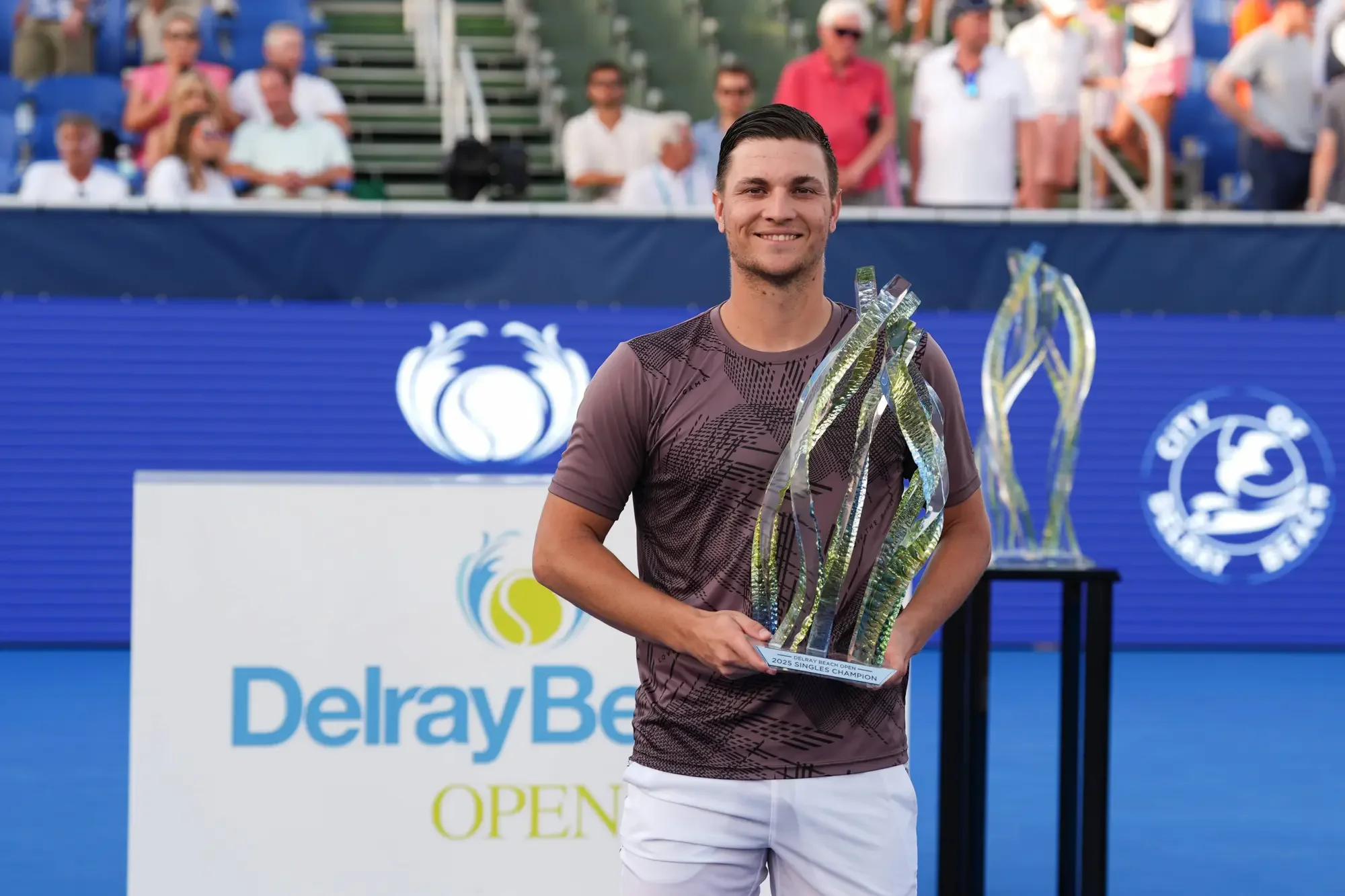 Kecmanovic pulls off stunning comeback to claim Delray Beach title