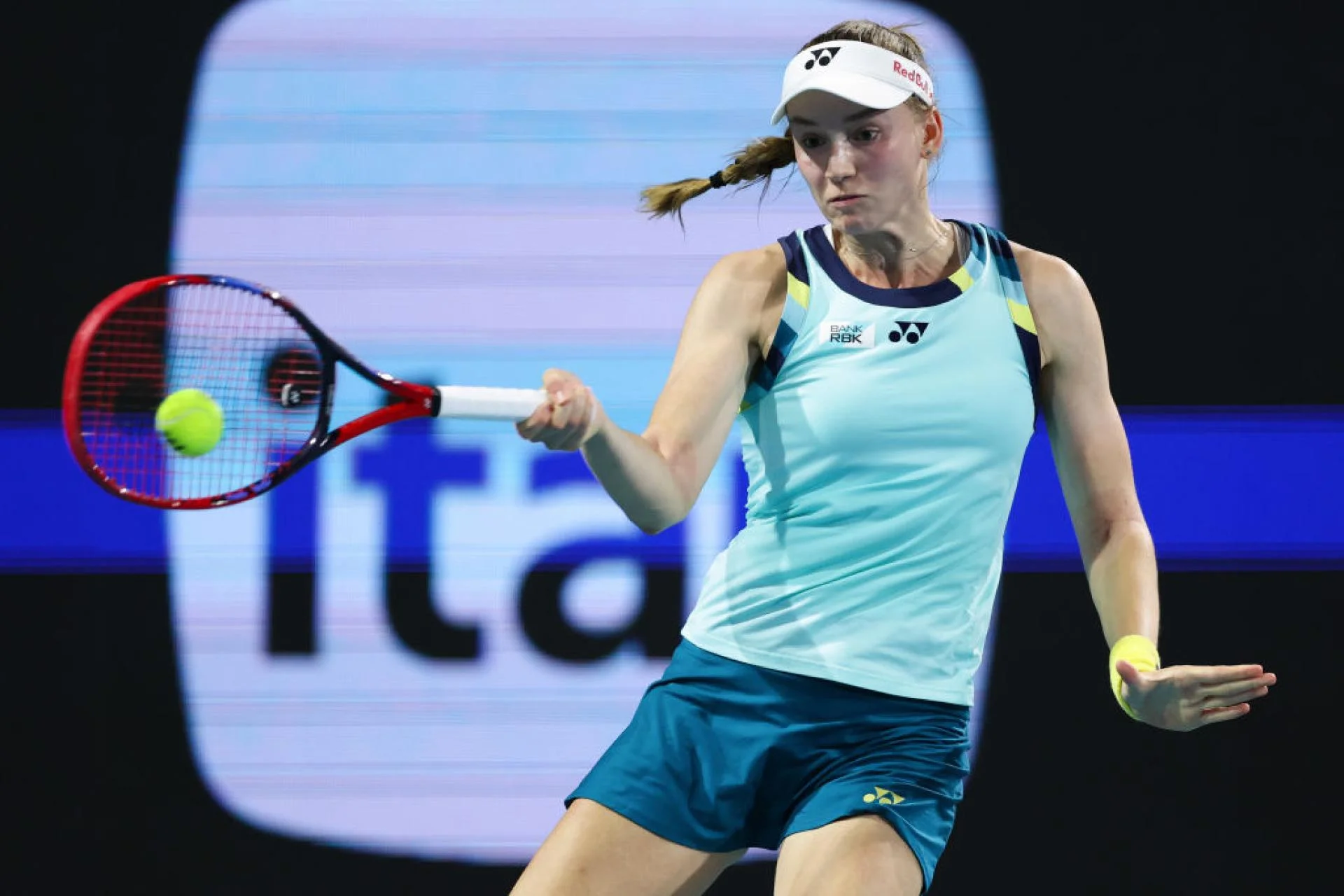 Rybakina battles past Sakkari to set up Azarenka semi-final affair in Miami
