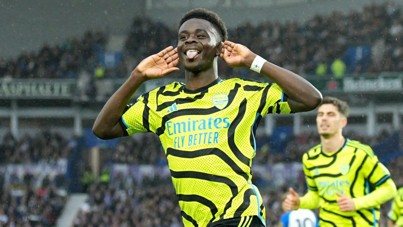 Brighton 0-3 Arsenal: Saka on target as Gunners cruise past Seagulls to go top
