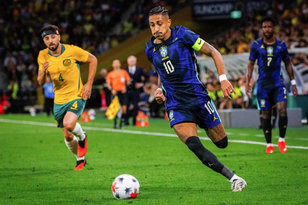 Barcelona injury scare as Raphinha goes off for Brazil