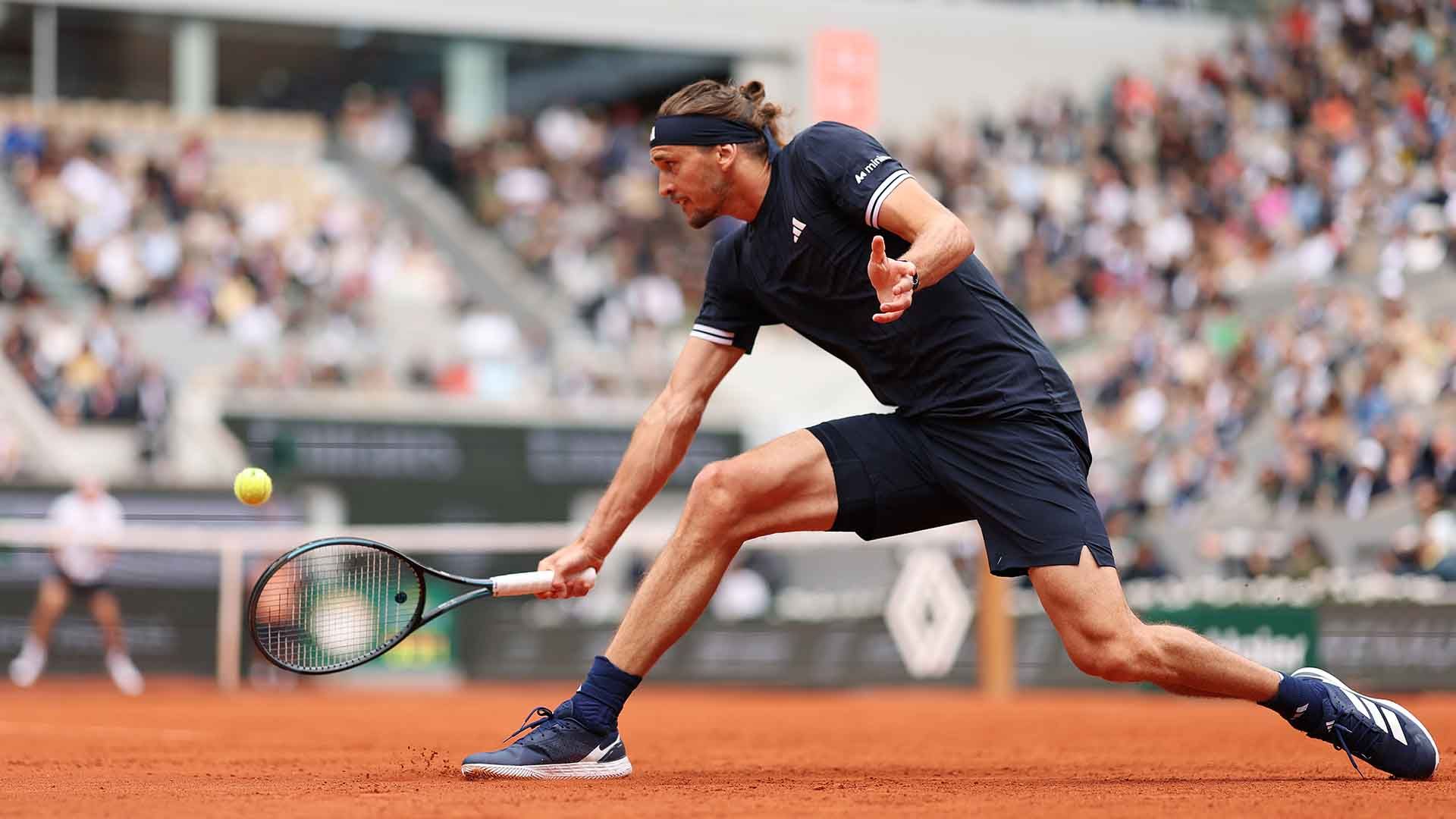 Alexander Zverev beats Jakub Mensik to reach French Open 2026 final