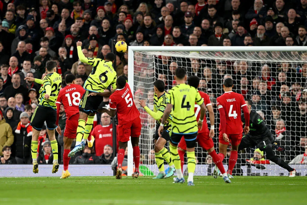 Liverpool 1-1 Arsenal: Points shared at Anfield as Gunners stay top