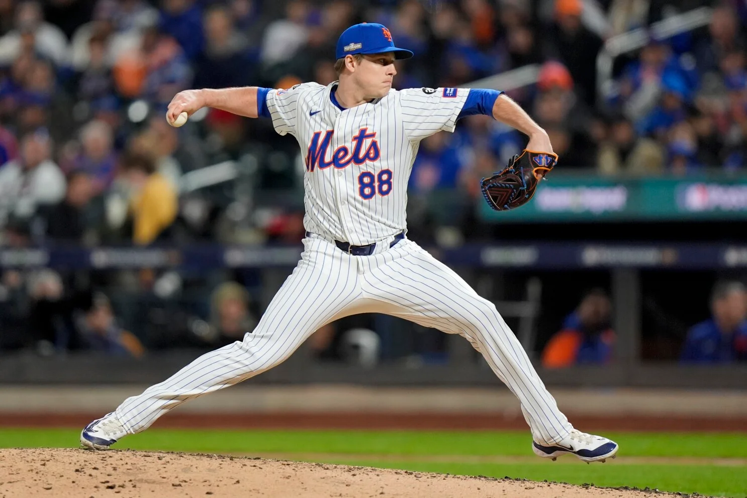 Mets decline Maton's option and offer Alonso, Manaea, and Severino qualifying offers