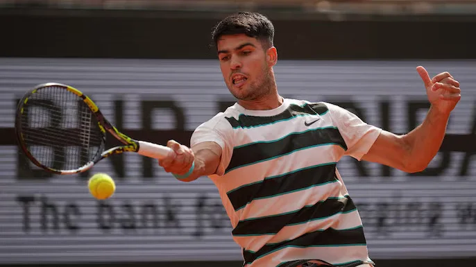 Carlos Alcaraz eyes repeat glory as Swiatek, Sabalenka march toward semifinal collision in Paris