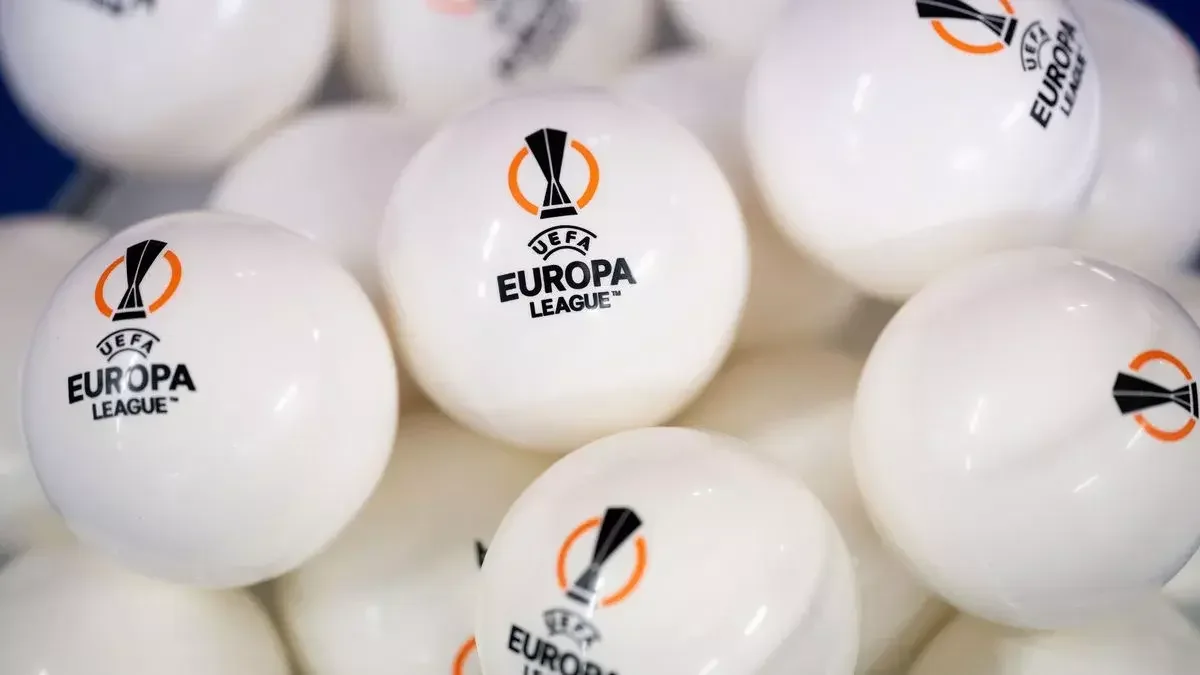 Liverpool and Bayer Leverkusen on course for Europa League final meeting