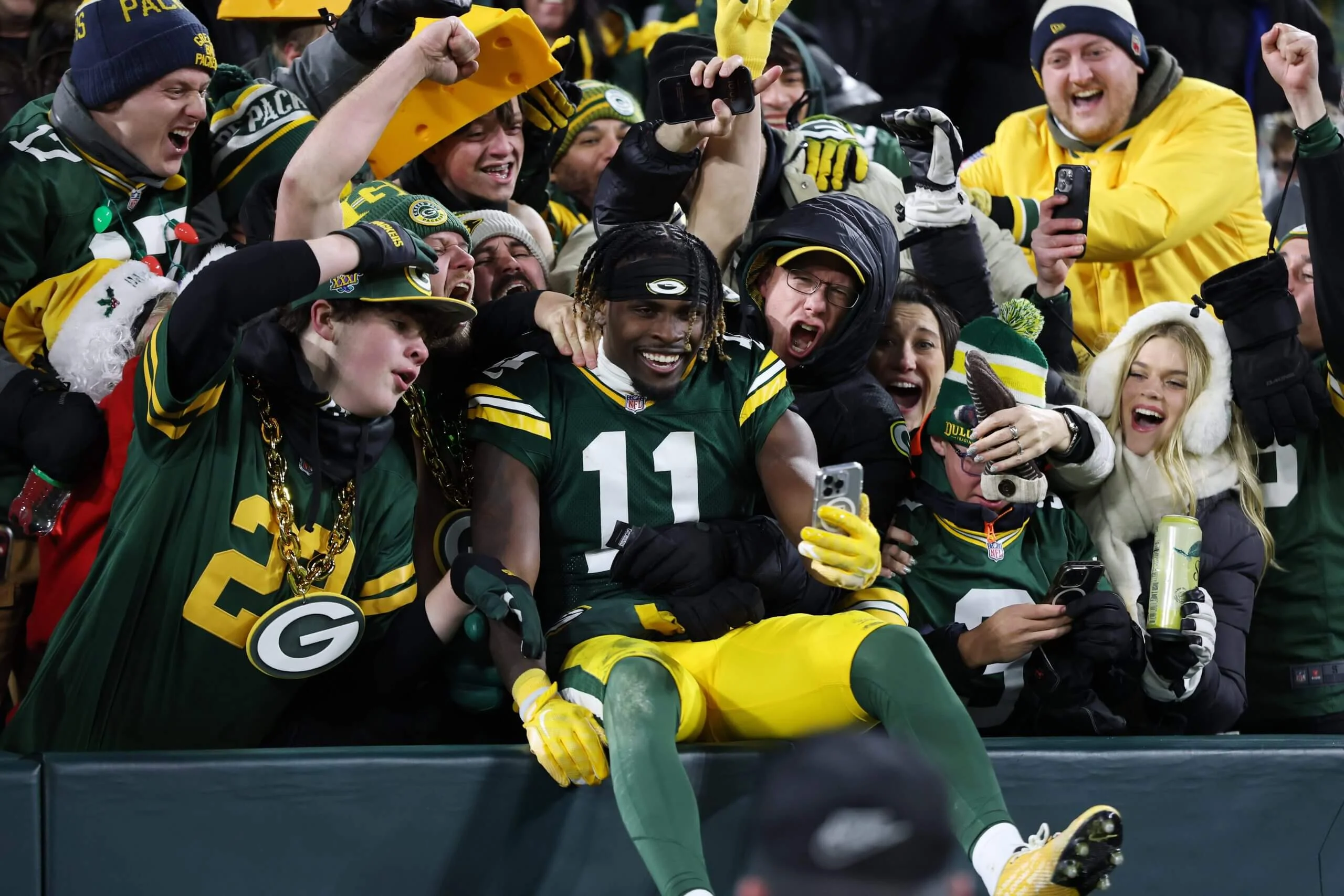 Packers secure fifth NFL playoff berth in six seasons with dominant win over Saints