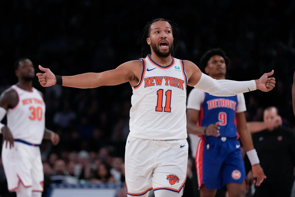 Knicks hand Pistons their 16th consecutive loss