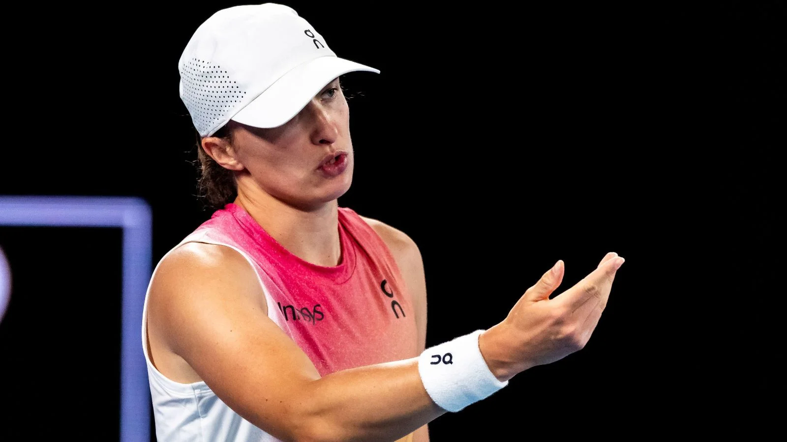 Swiatek focusing on the positives despite tough Australian Open semi-final defeat