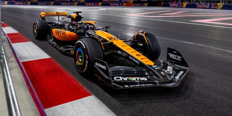 McLaren extend Mercedes engine deal to 2030
