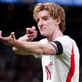 Gordon and Kane Score as England Beat Czechia 2-0