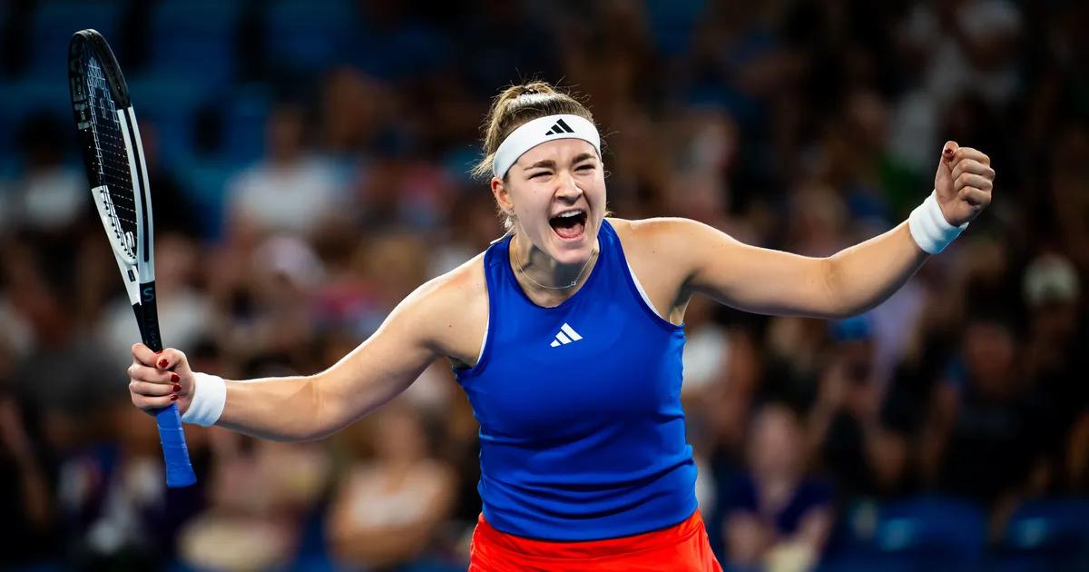 Czech Republic dominate Italy to set up United Cup semi-final clash with USA