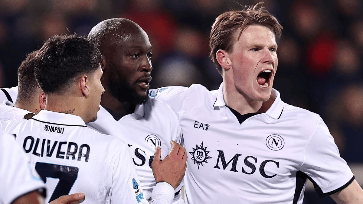 Fiorentina 0-3 Napoli: McTominay and Lukaku on target as Partenopei defeat La Viola to go top