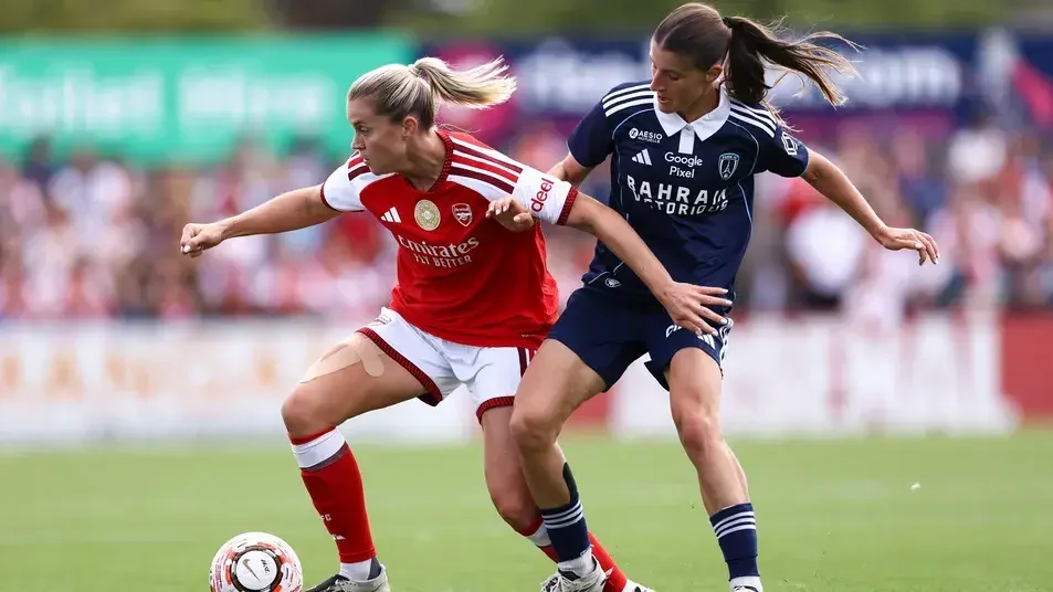 Williamson penalty error as Arsenal draw 2-2 with Paris FC