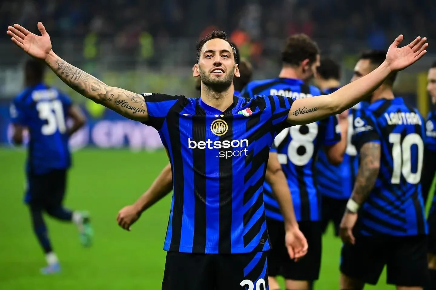 UEFA Champions League: Inter Milan edge Arsenal 1-0 with Calhanoglu Penalty, Atletico Madrid stun PSG late