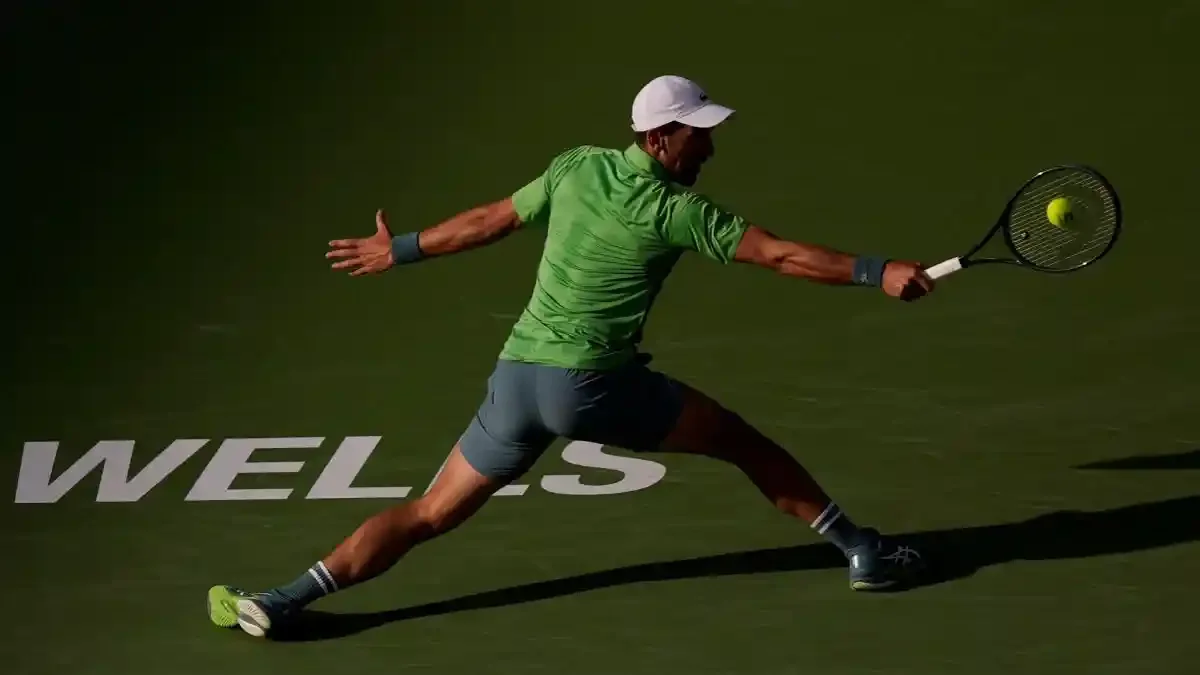 Djokovic makes winning return to Indian Wells