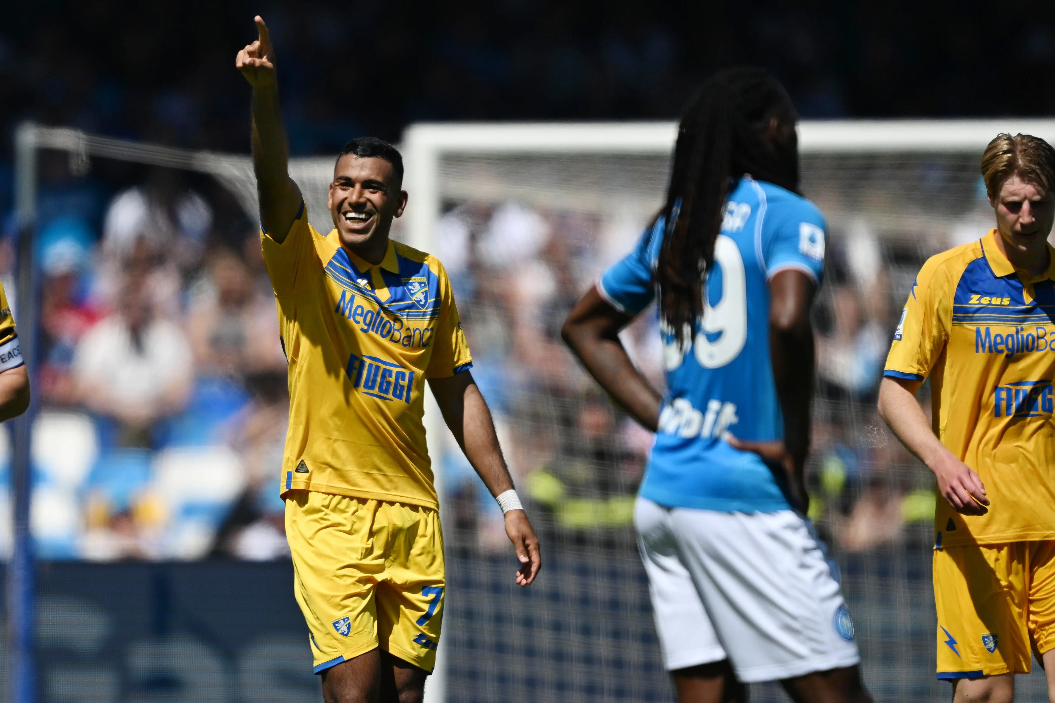 Napoli 2-2 Frosinone: Cheddira double earns draw for visitors against 10-man Partenopei