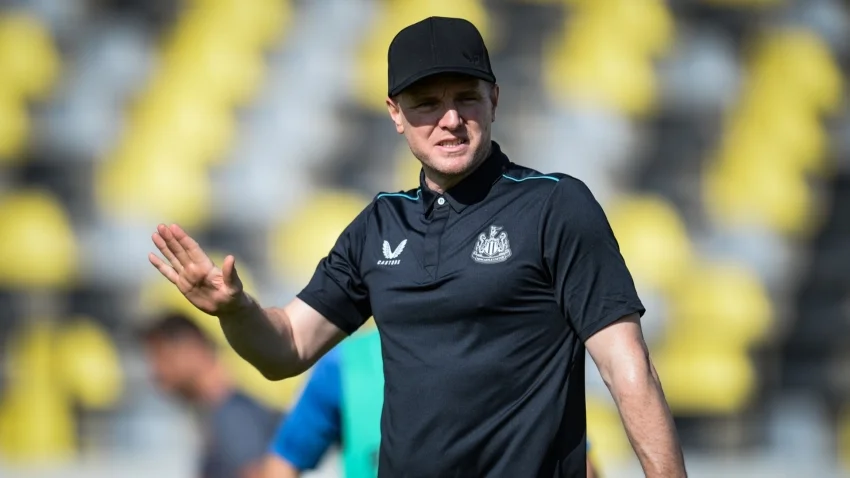 Newcastle's Eddie Howe distance himself from the England manager job