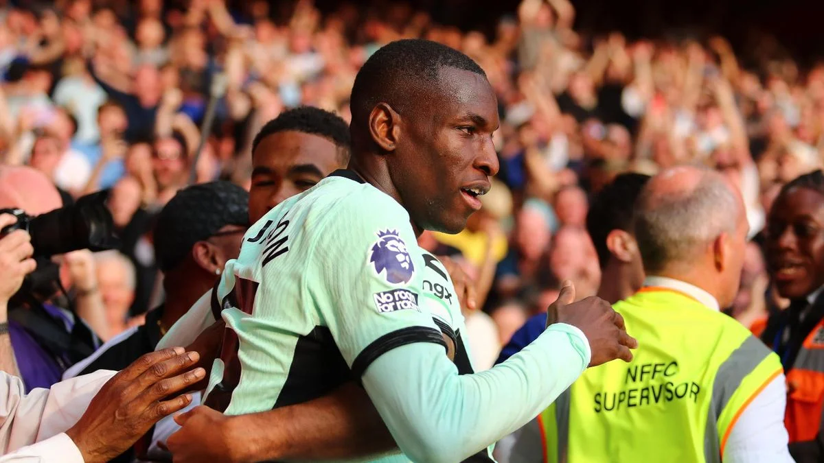 Nottingham Forest 2-3 Chelsea: Two quick-fire second-half goals earn Blues narrow win over Forest