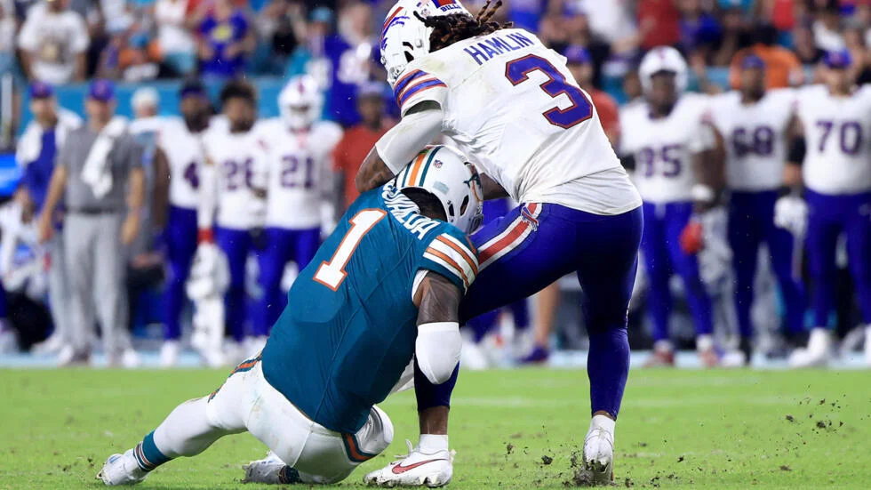 Tua Tagovailoa's concussion troubles return as Dolphins fall to Bills