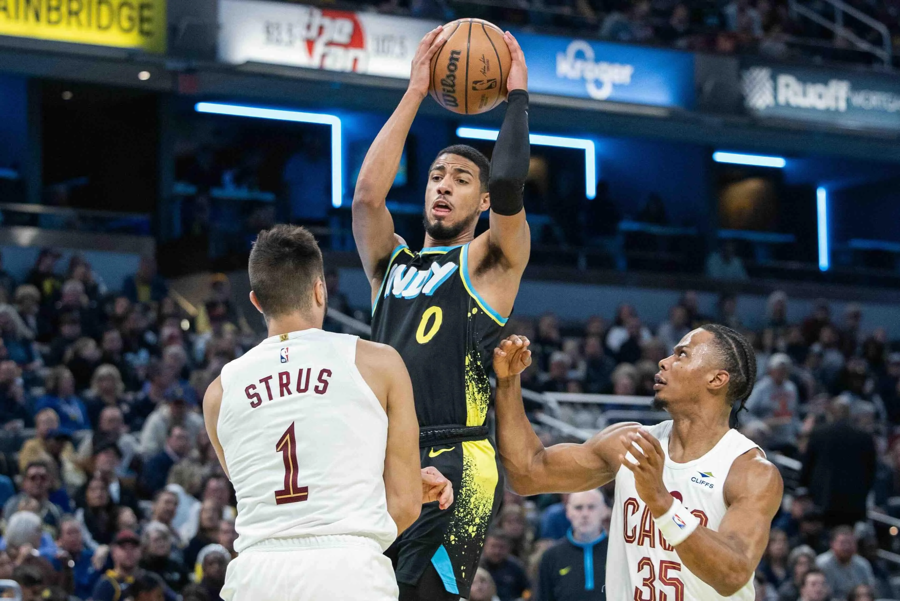 Myles Turner, Tyrese Haliburton lead Pacers to 121-116 victory over Cavaliers in the first game of the In-Season Tournament.