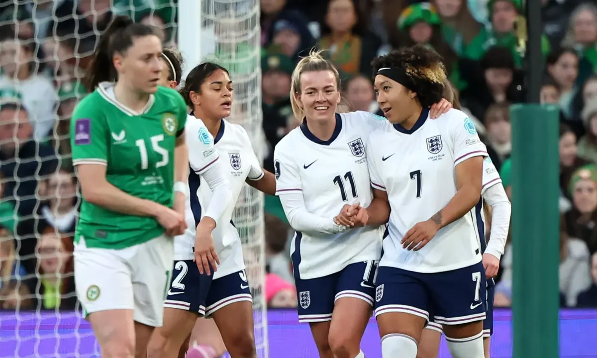 England's women battle to 2-0 win over Ireland, France top Euro qualifying group