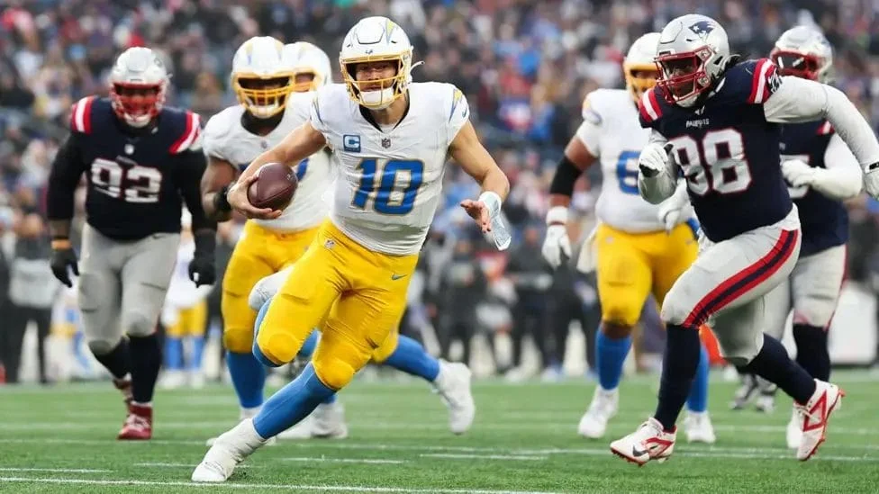 NFL roundup: Chargers secure playoff spot, Bengals keep post-season hopes alive