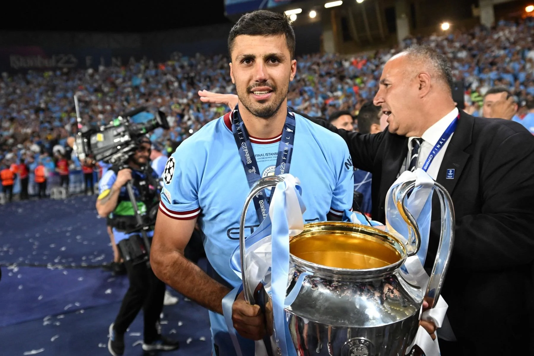 Manchester City Reject Barcelona's £38.5m Bid For Rodri