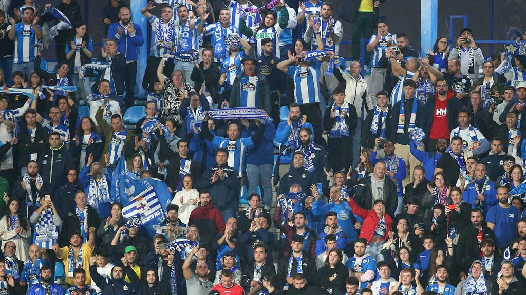 Homecoming hero Perez fires Deportivo to promotion