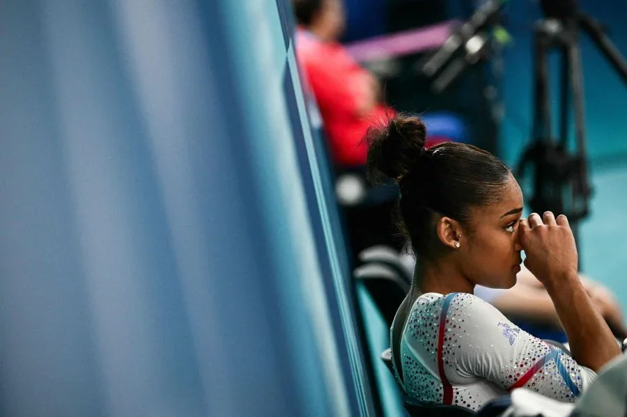 Melanie de Jesus dos Santos crashes out of Paris Games