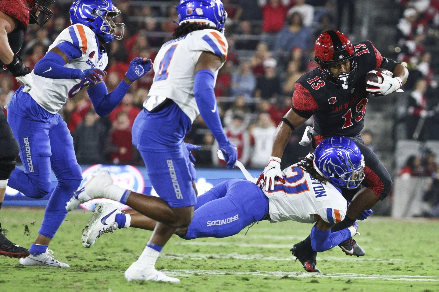 Boise State Triumphs Over San Diego State 34-31, Ashton Jeanty Shines with 205 Rushing Yards, 2 Touchdowns