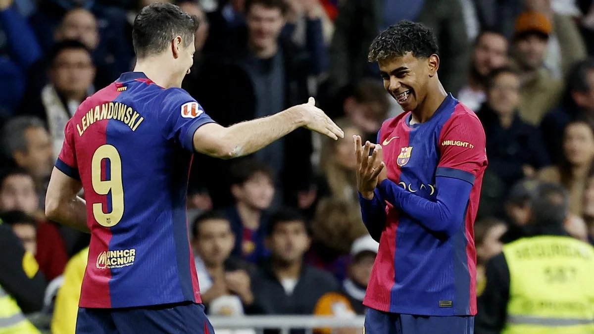 Real Madrid 0-4 Barcelona: Barça win El Clásico in style