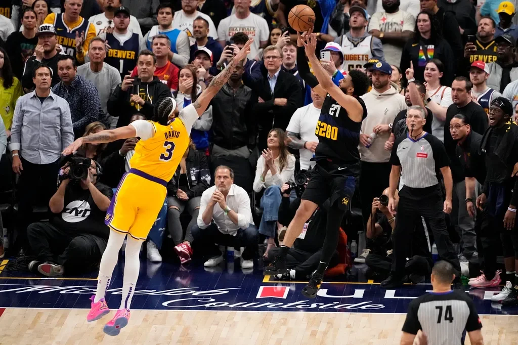 NBA roundup: Murray's buzzer-beater lifts Nuggets over Lakers
