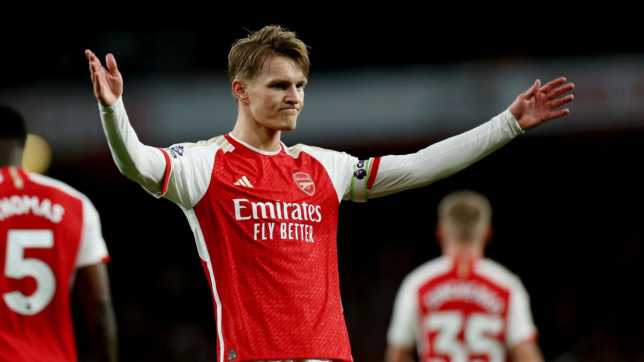 Arsenal 2-0 Luton Town: Martin Odegaard on target as Gunners reclaim top spot