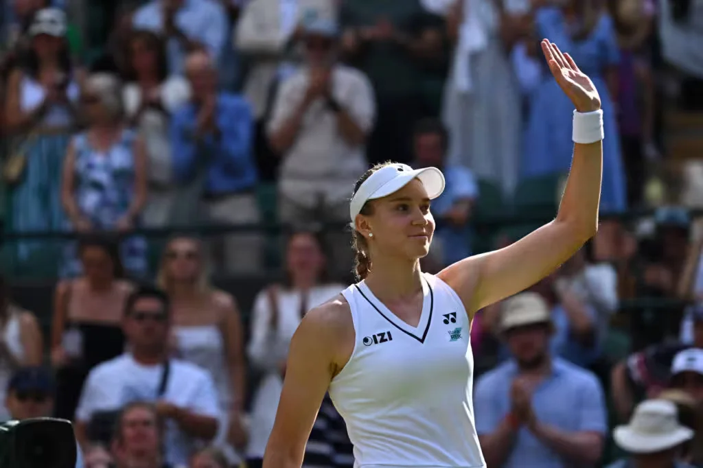 Elena Rybakina beats Caty McNally to reach Wimbledon round three