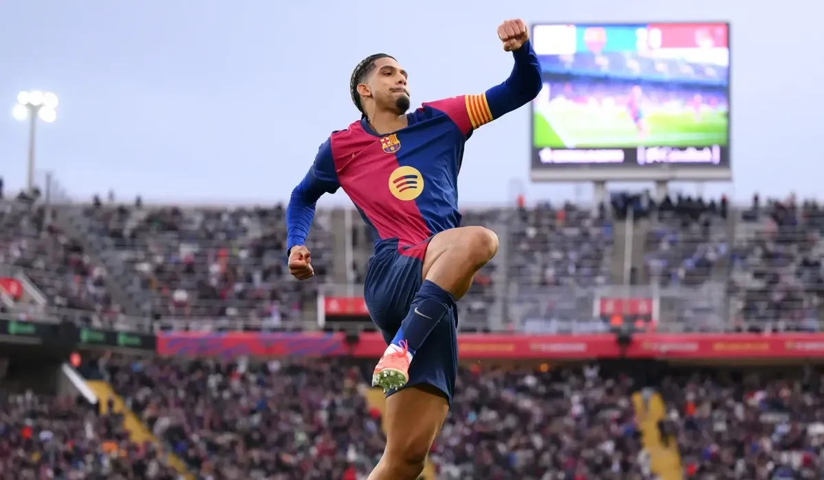 Barcelona 4-0 Real Sociedad: Barca ease past 10-man visitors to reclaim top spot in LaLiga