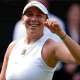 Amanda Anisimova defeats World No. 1 Sabalenka to reach Wimbledon final, secures $2m payday