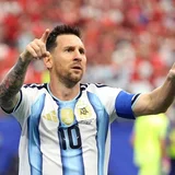 Lionel Messi becomes World Cup’s all-time leading scorer as Argentina reach knockout stage