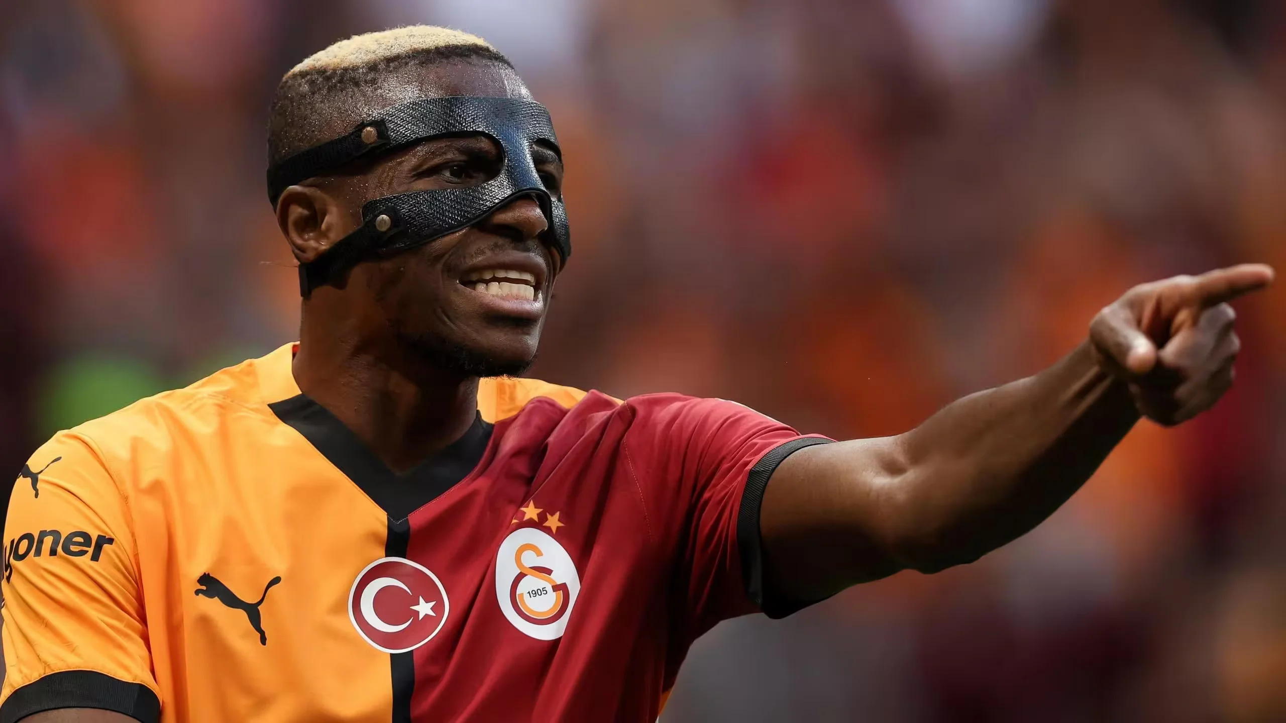 Why Victor Osimhen wears a protective mask on the pitch