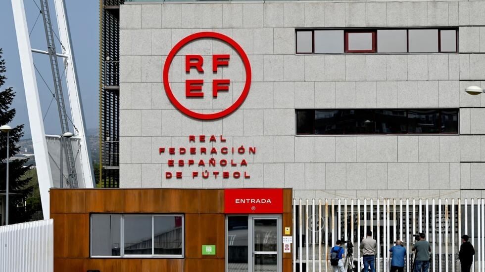 Spanish government take control of football federation until new elections